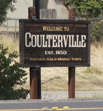 [Picture of Coulterville sign]